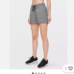 Lululemon Athletica Spring Break Away Shorts Size 10